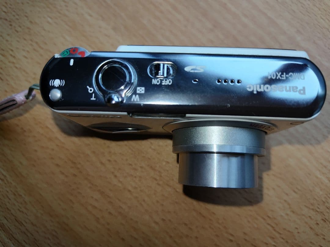 【美品】Panasonic LUMIX DMC-FX01 ホワイト