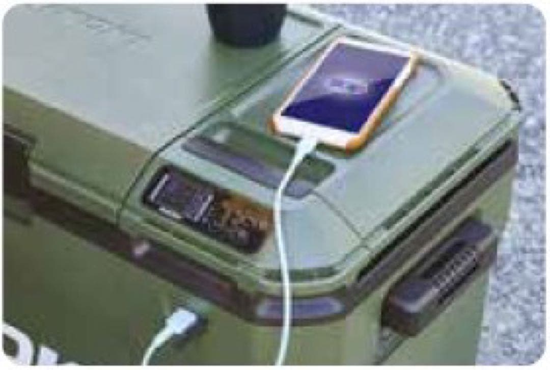 コードレス冷温庫 UL18DB(WM) アグレッシブグリーン バッテリー２個！