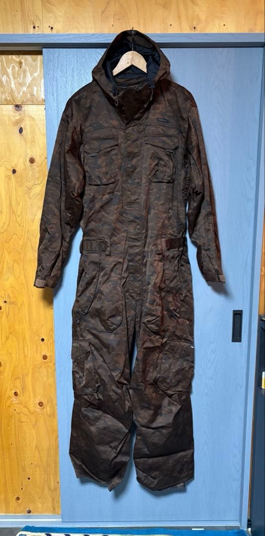 ESTIVO☆スノーボード激シブつなぎ（メンズLサイズ）カッコよすぎで売切必須