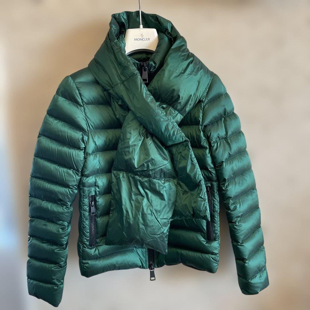 最終SALE！！　JAN MAYEN（ヤンマイエ）マフラー付ダウンジャケット