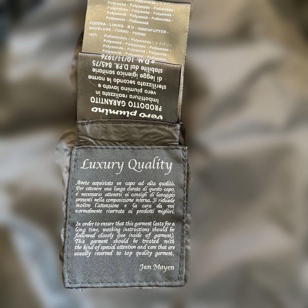 最終SALE！！　JAN MAYEN（ヤンマイエ）マフラー付ダウンジャケット