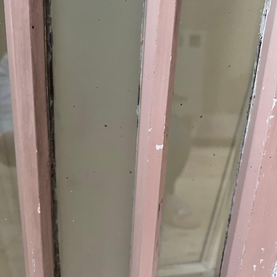 アンティークの窓(ガラス入り)