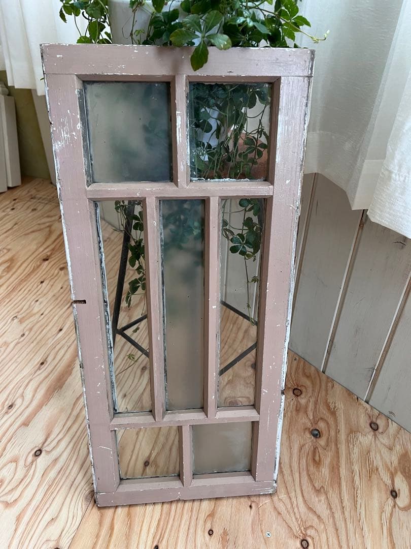 アンティークの窓(ガラス入り)