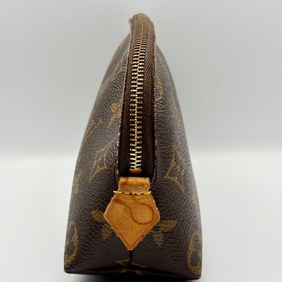 ルイヴィトン ポシェット・コスメティック PM モノグラム　箱　保存袋　紙袋付属