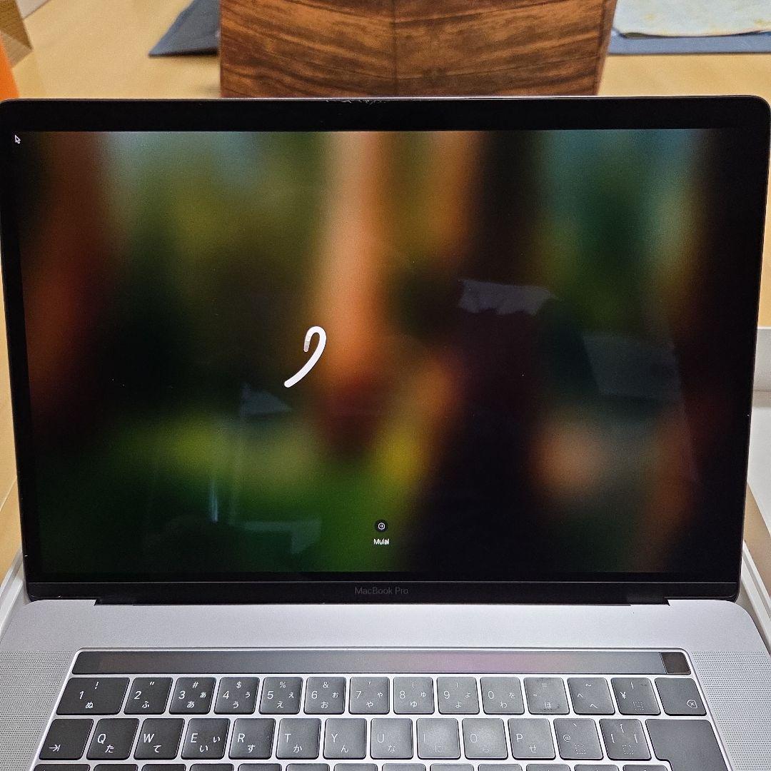 MacBook本体 MacBook Pro 2018 15inch i7 RAM 32gb