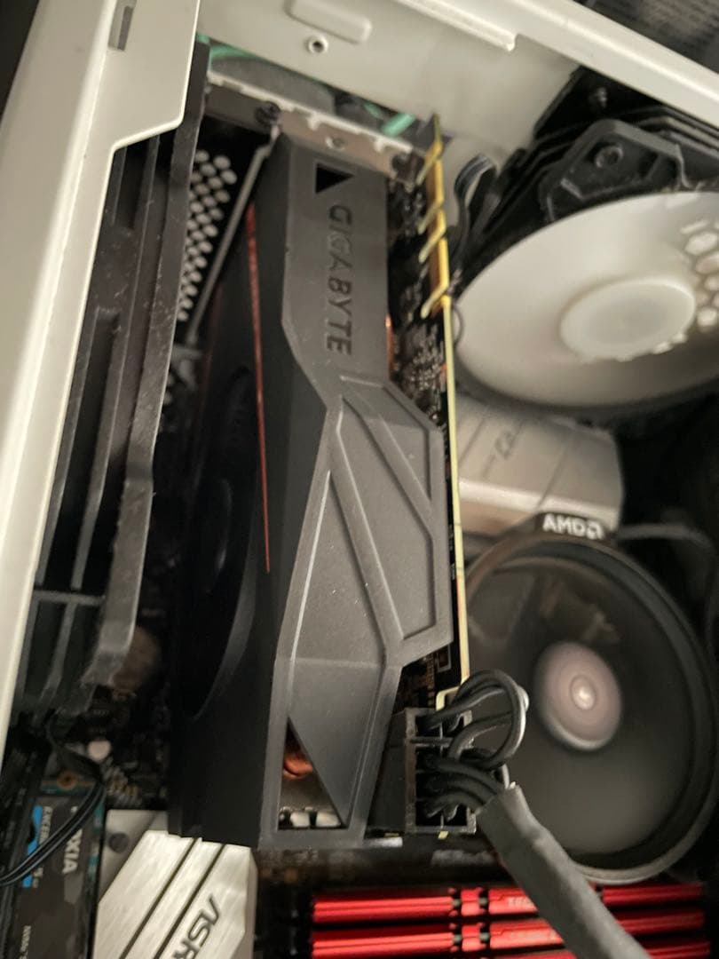 グラフィックボード・グラボ・ビデオカード AORUS GTX 1070 Gaming Box eGPU