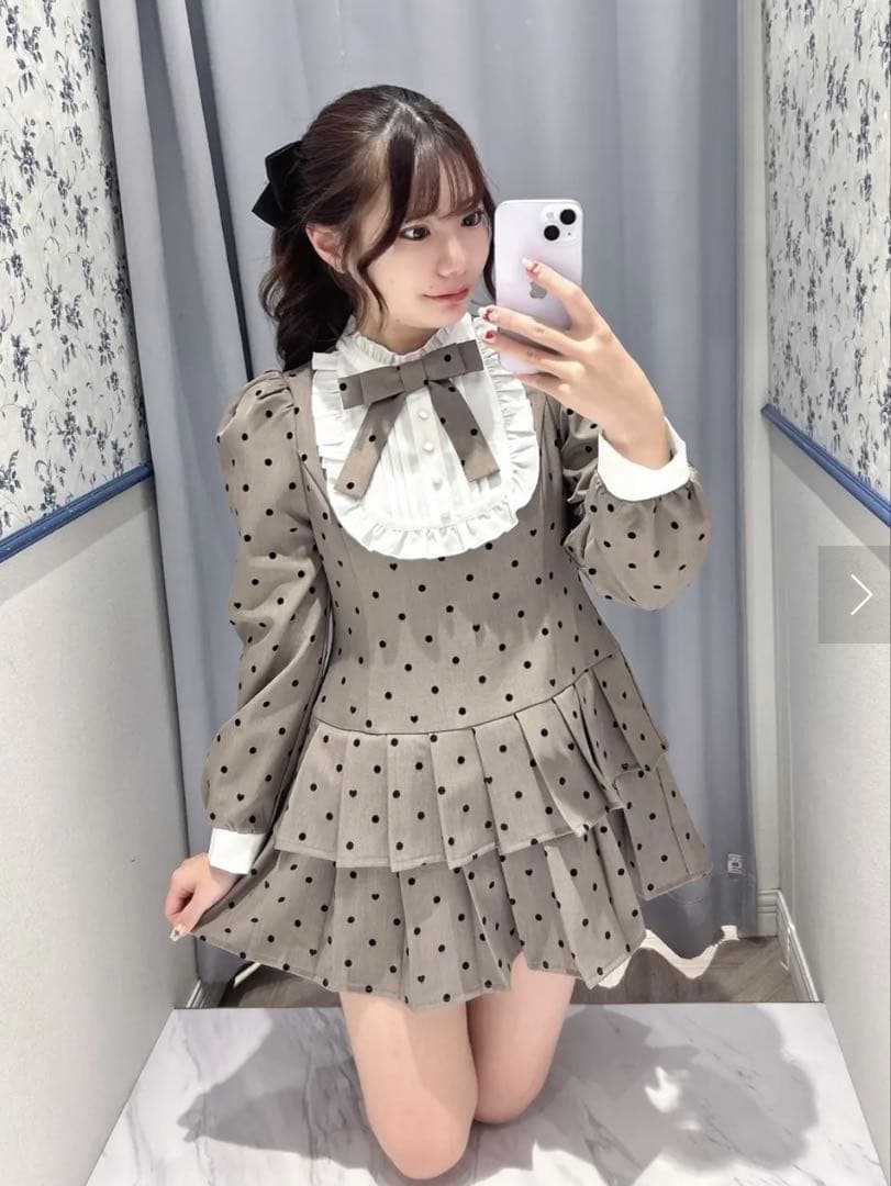 evelyn プリーツティアードミニOP ワンピース 茶色 ブラウン