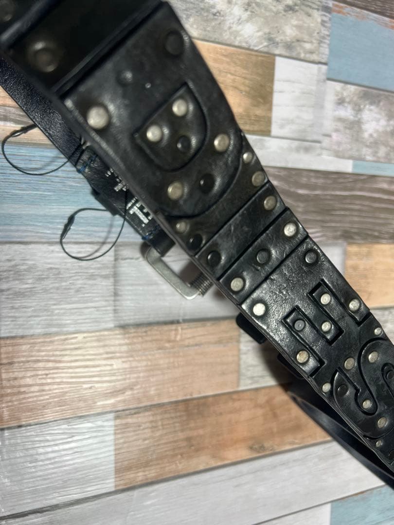 極限定 DIESEL ベルト スタッズ レザー 牛革 希少 黒 銀 新品未使用