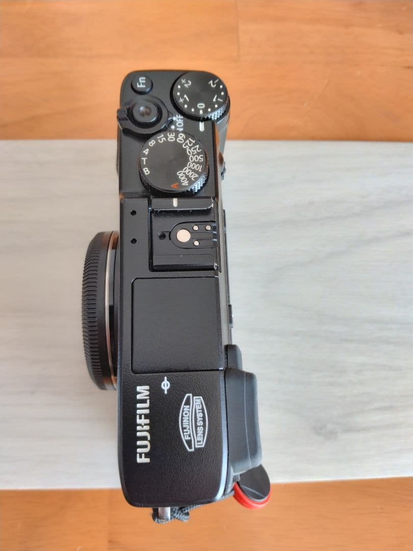美品FUJIFILM X-E1 ミラーレス 一眼レフカメラ 動作確認済み