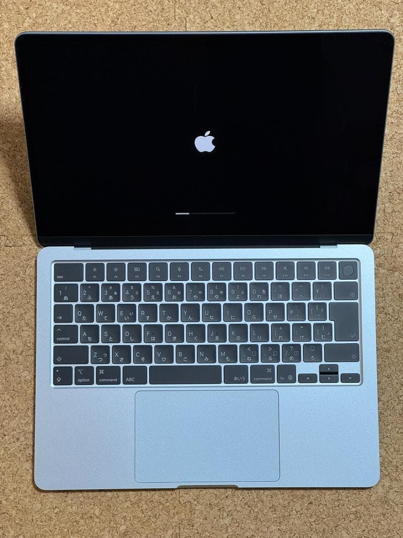 【中古】Macbook Air M4 13インチ 32GB 2TB スカイブルー