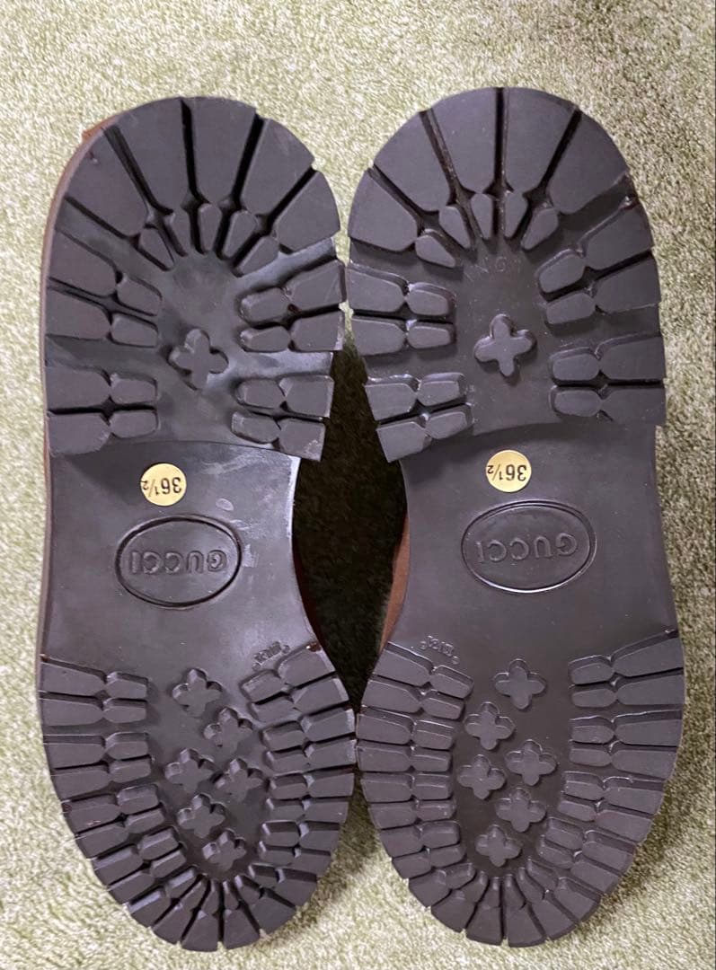 【新品未使用】GUCCI ブラウンスエード ローファー 36.5