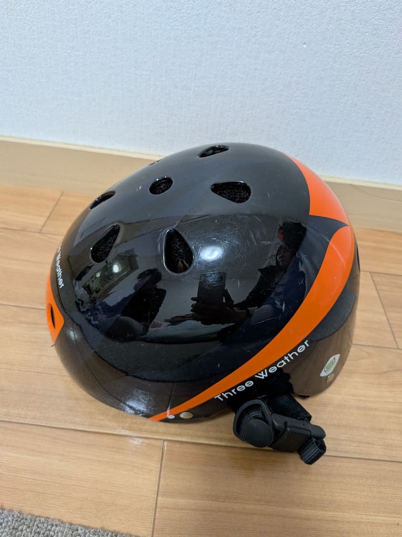 【美品】ストライダー スポーツ 12インチ オレンジ　プロテクター　ヘルメット付