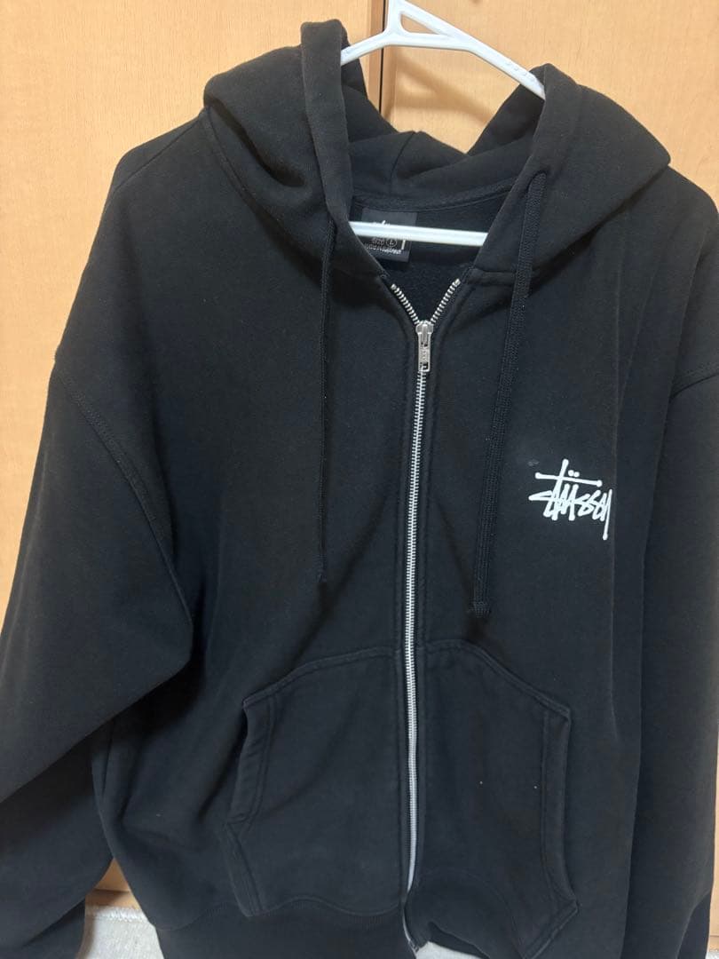 BASIC STÜSSY ZIP HOODIE