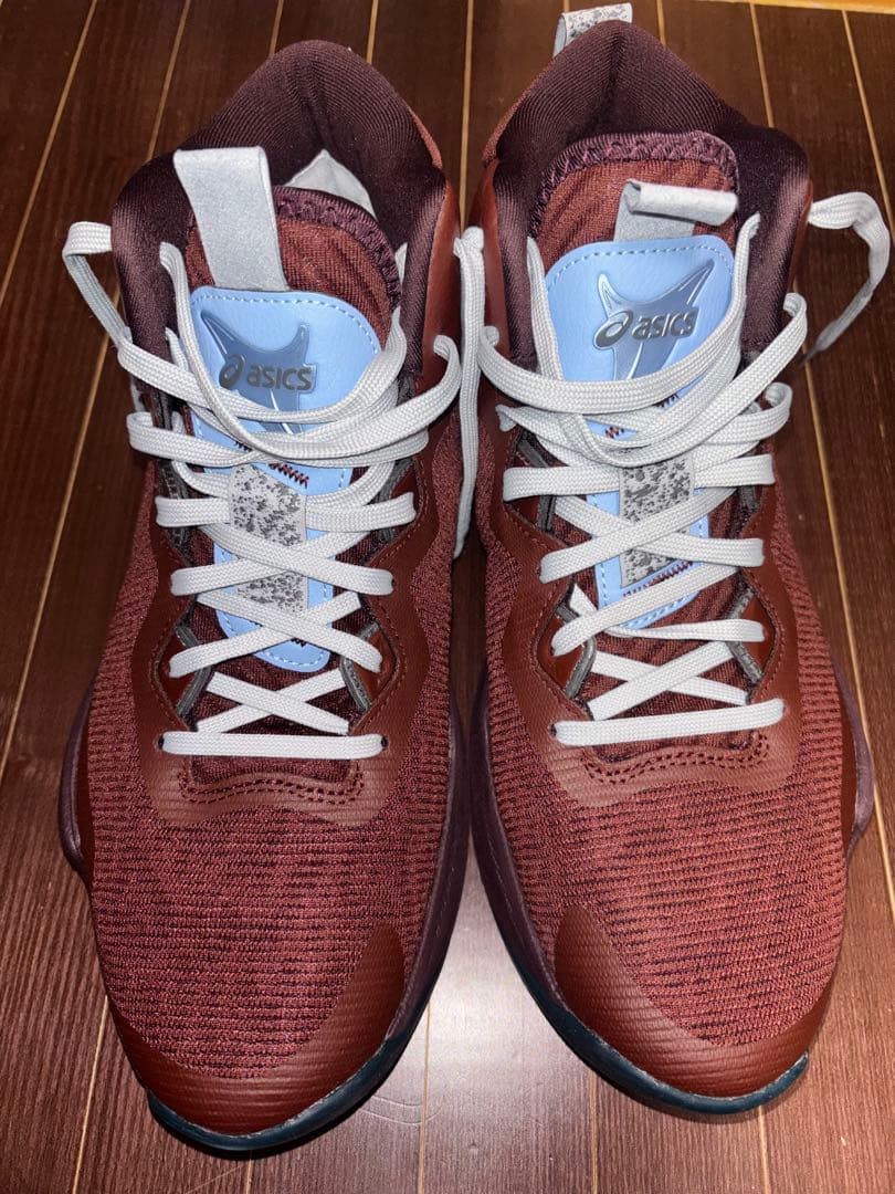 【使用時間10分❗️】バスケットシューズ バッシュ NOVA SURGE 3