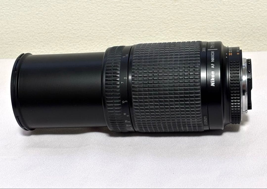 美品 ニコン Nikon AF NIKKOR 70-300mm