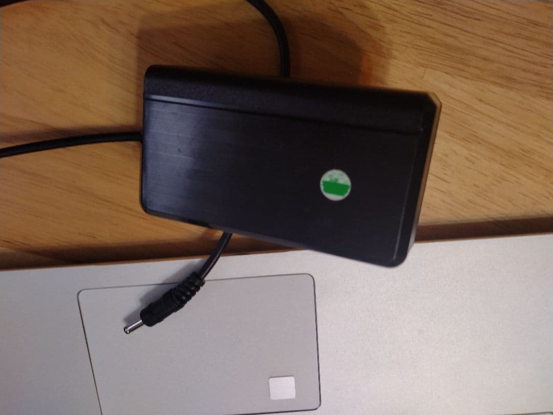 Teclast F6 Core m3-7Y30　メモリ8GB　SSD128GB