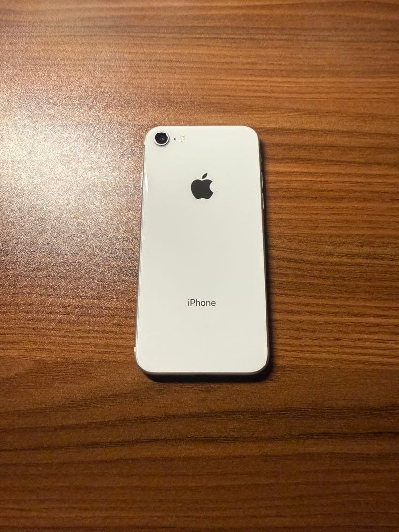 iPhone 8 ホワイト 64GB
