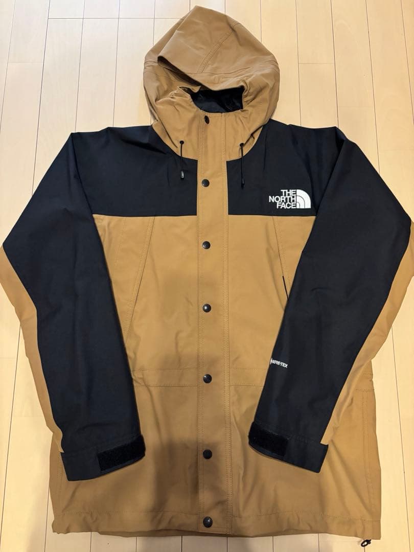 ノースフェイス　マウンテンライトジャケット（ユーティリティブラウン）