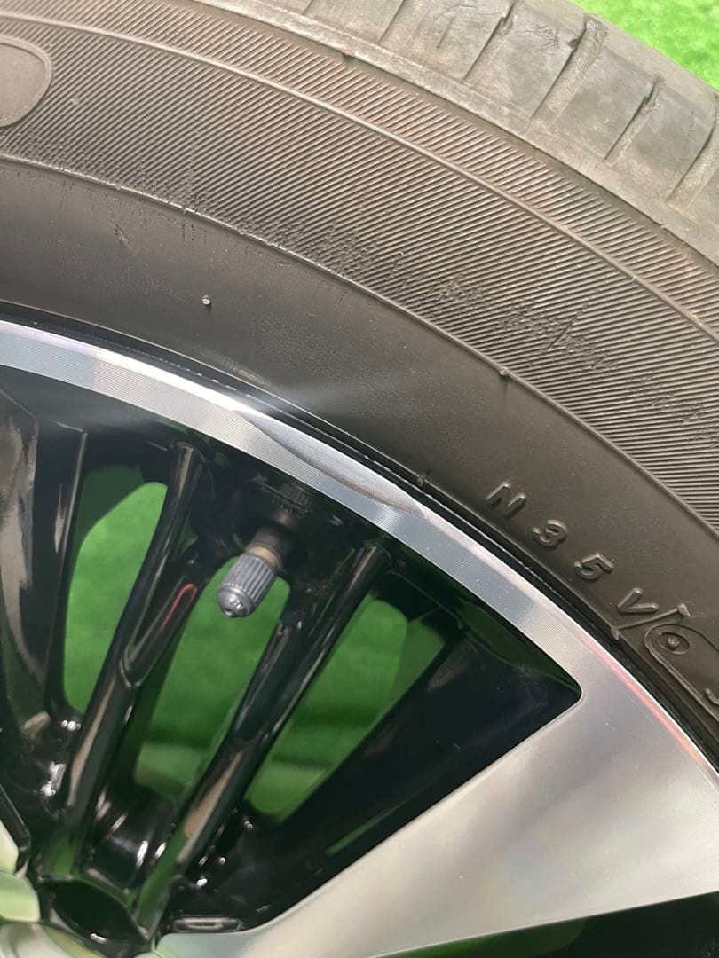 30 後期　アルファード　ヴェルファイア　純正　18インチ　235/50R18