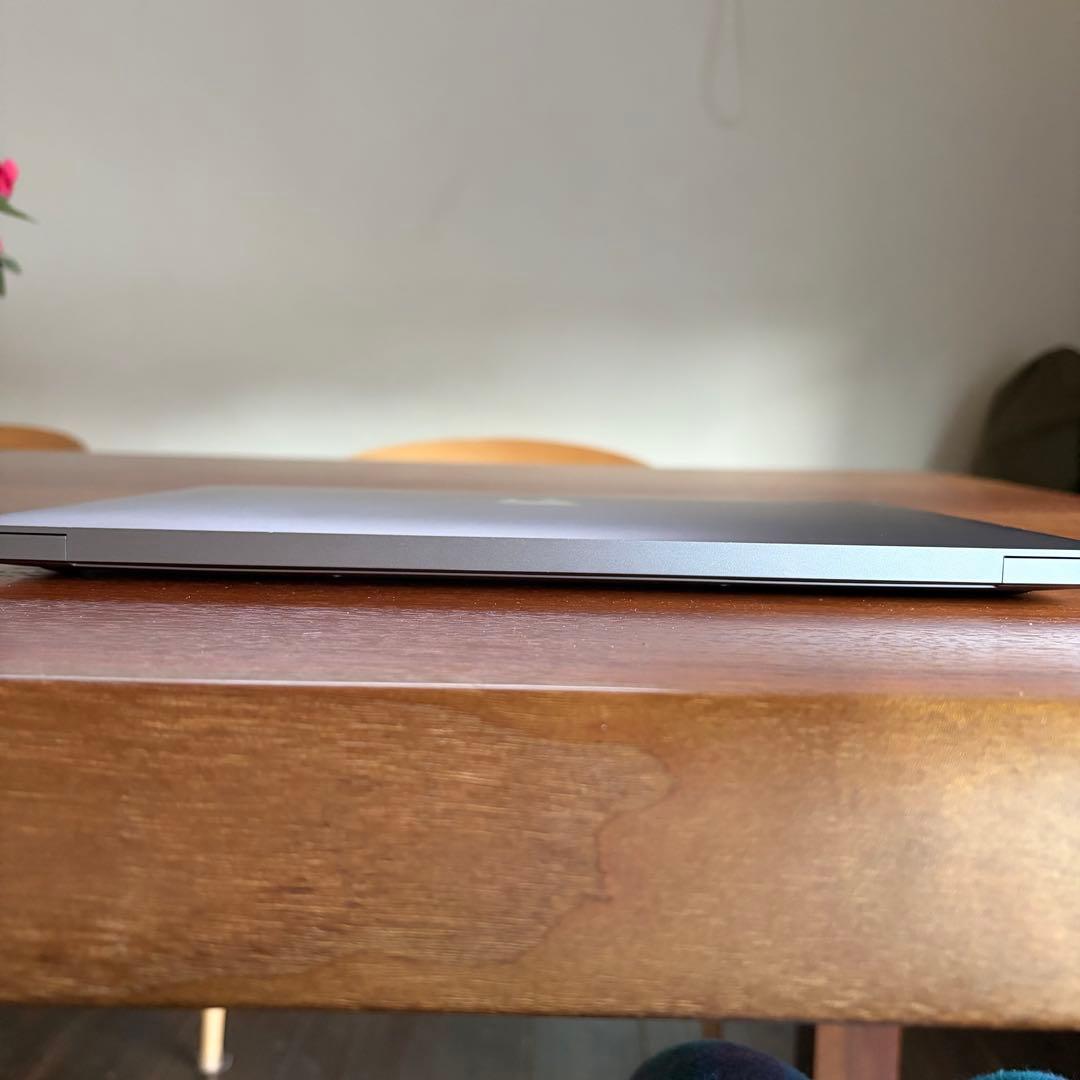 美品 充放電29回 MacBook Air 2020 M1 8GB 256GB