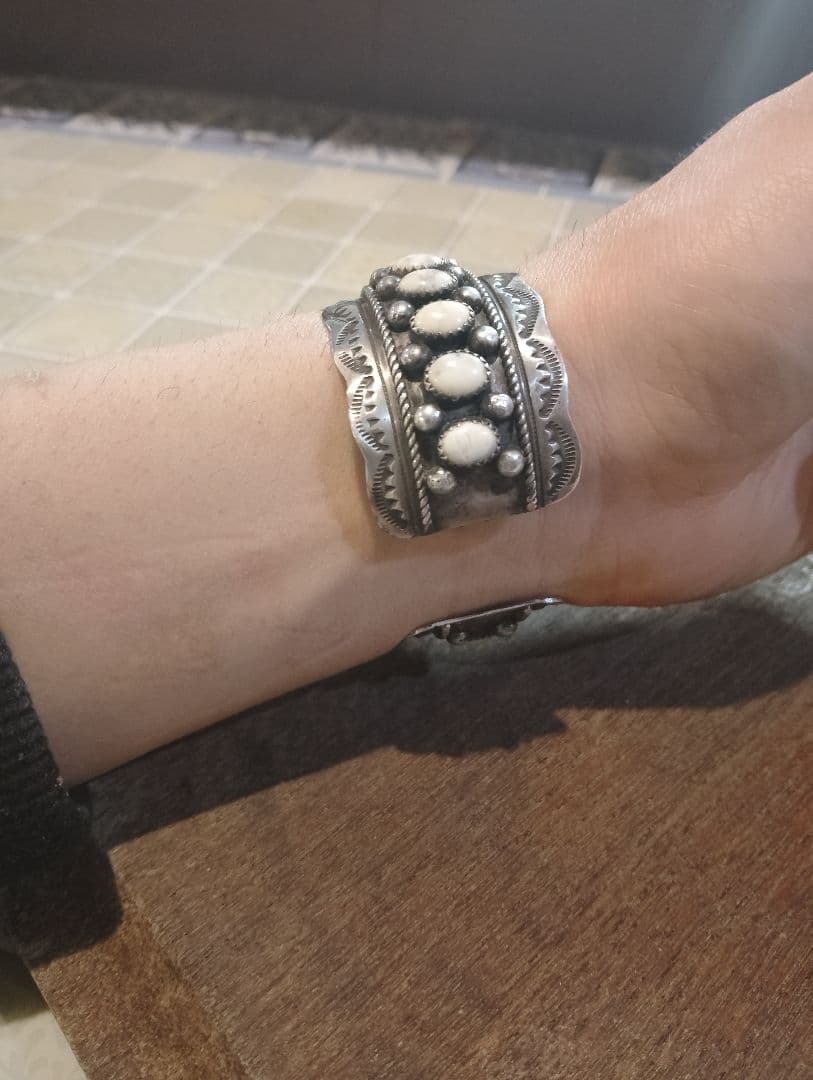 ま*】様 総重量57.7g　ホワイトバッファロー特注ブレス　ナバホ　ズニ　キムタ