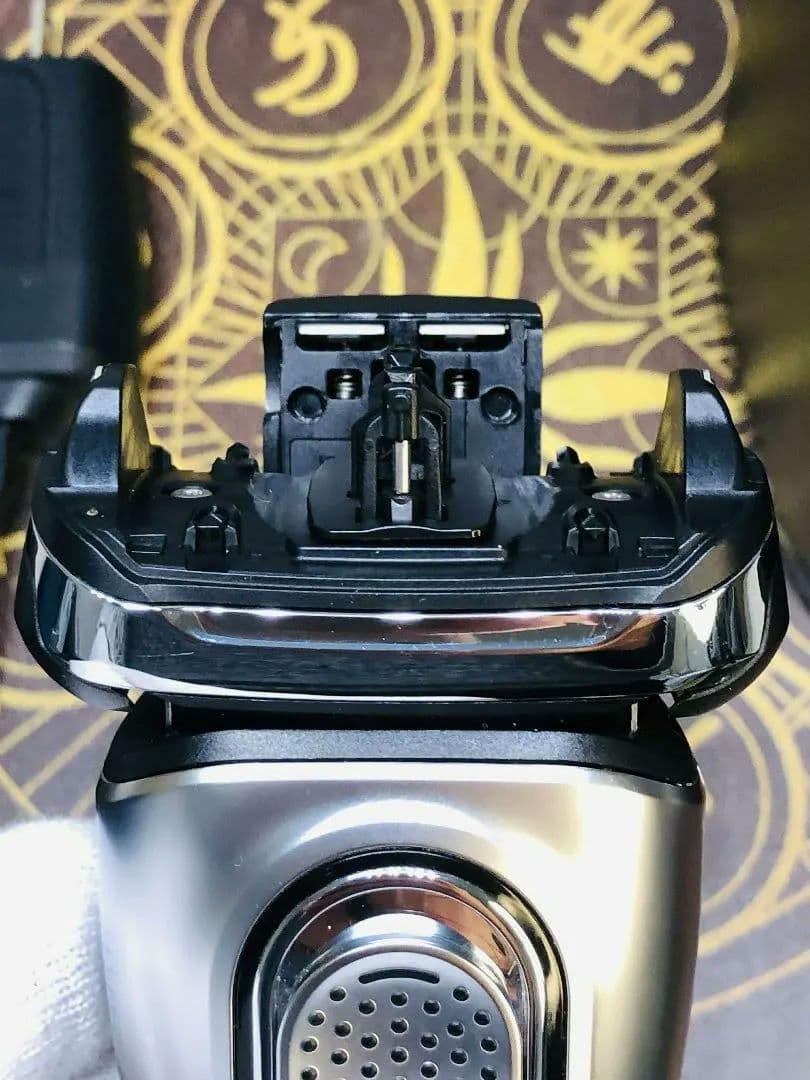 【美品】BRAUN S9 メンズ電気シェーバー ブラウンシェーバー