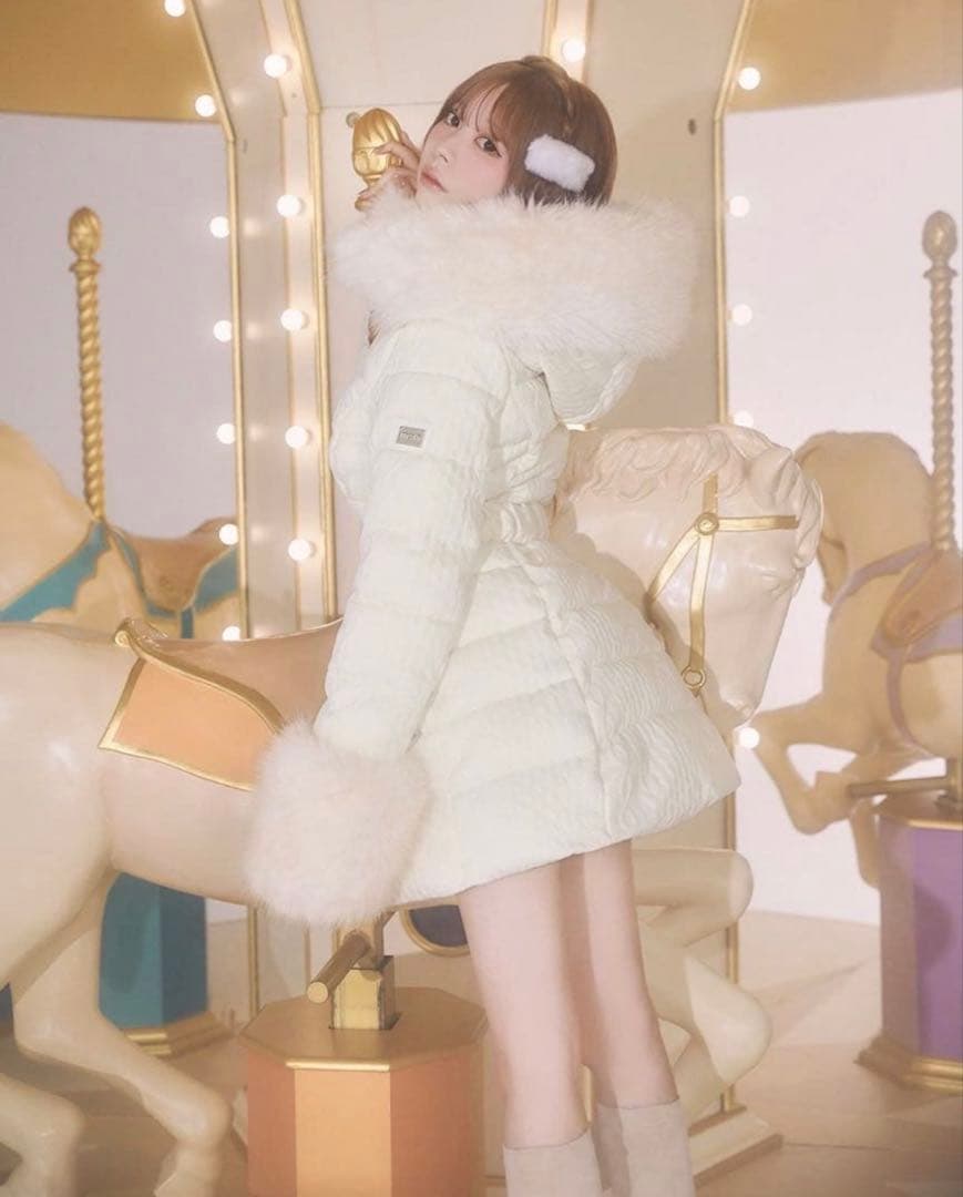 ミシェルマカロン ケーブル柄ベルトダウンコート アイボリー フリーサイズ