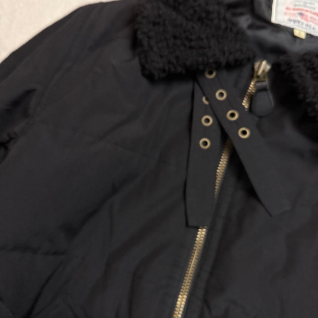 アヴィレックス　中綿ジャケット　ブラック　Lサイズ　美品