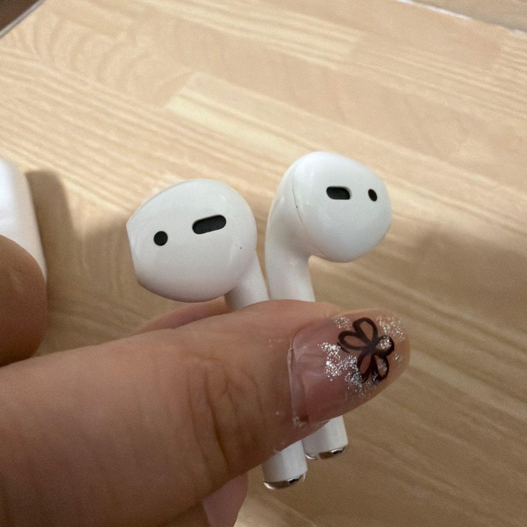 AirPods 第2世代 ほぼ新品