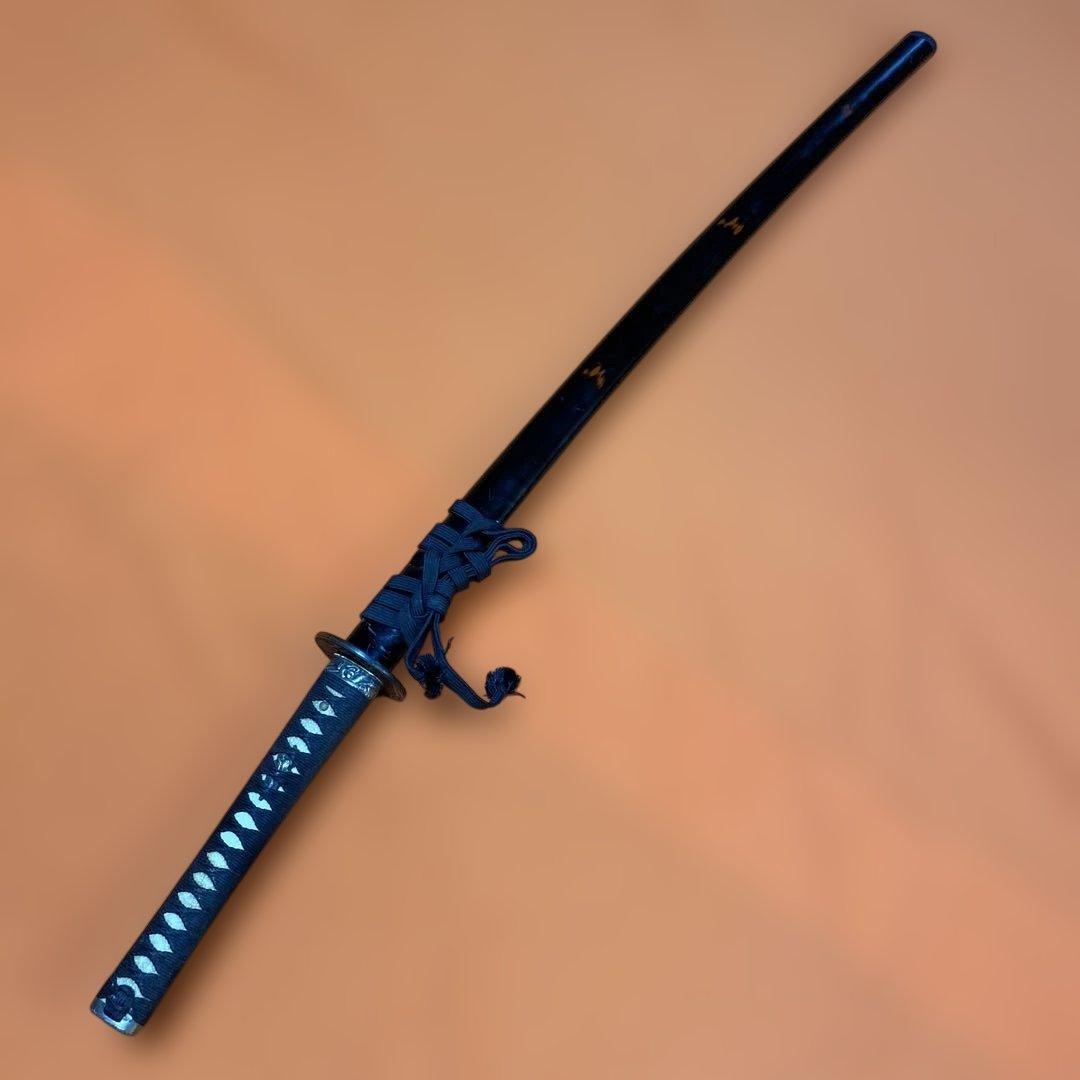 居合刀 黒柄 日出鳥木波図丸鍔 点炎黒呂鞘