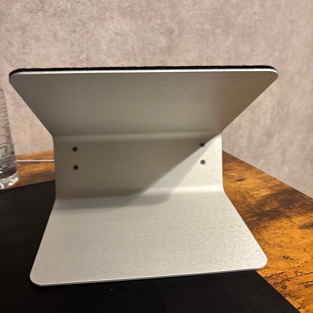 【美品】Grovemade Wood Laptop Riser（ウォールナット）