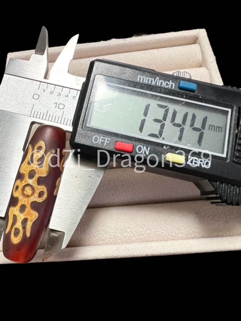 【一点限り】dZI ジービーズ 西蔵 赤瑪瑙 彫刻 金剛杵六字真言天珠