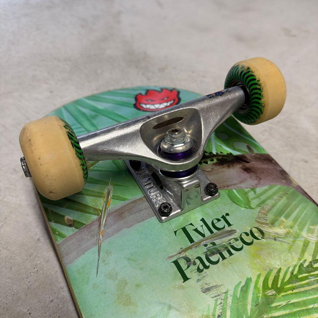 スケートボード　ガール