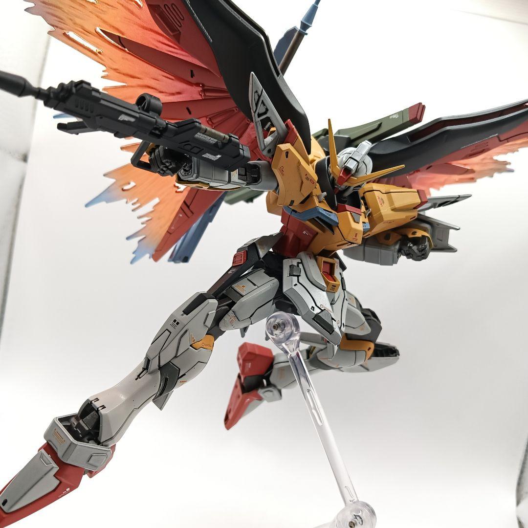 HGCE 1/144 デスティニーガンダム　ハイネ専用機イメージ塗装完成品