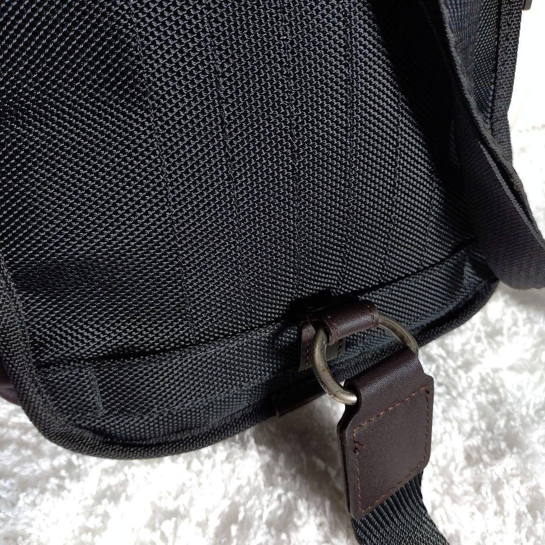 TUMI トゥミ モントレースリング ボディーバッグ ブラック