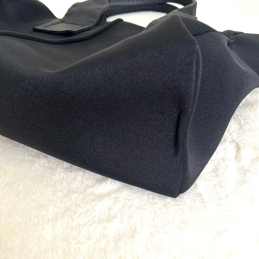 ✨極美品✨【kawa-kawa】カワカワ ボストン級軽量バック黒色　L サイズ