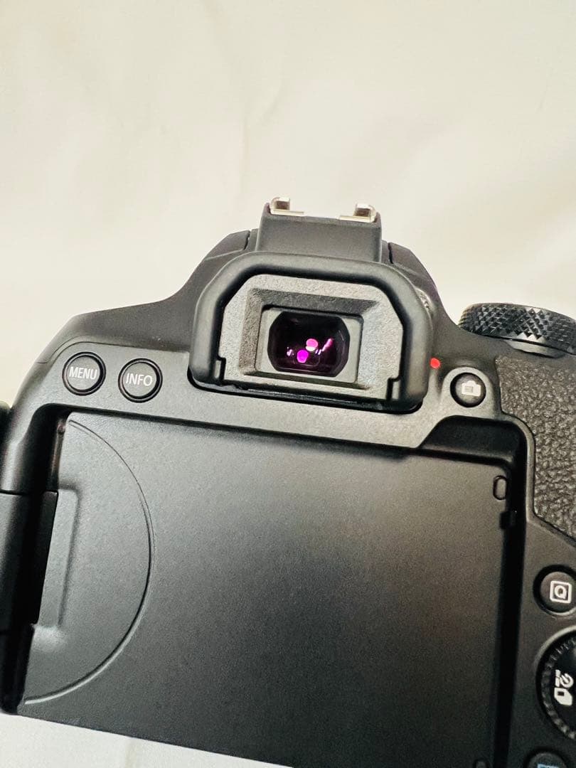 【美品】Canon EOS Kiss X10i ボディ 管理：#CAM001