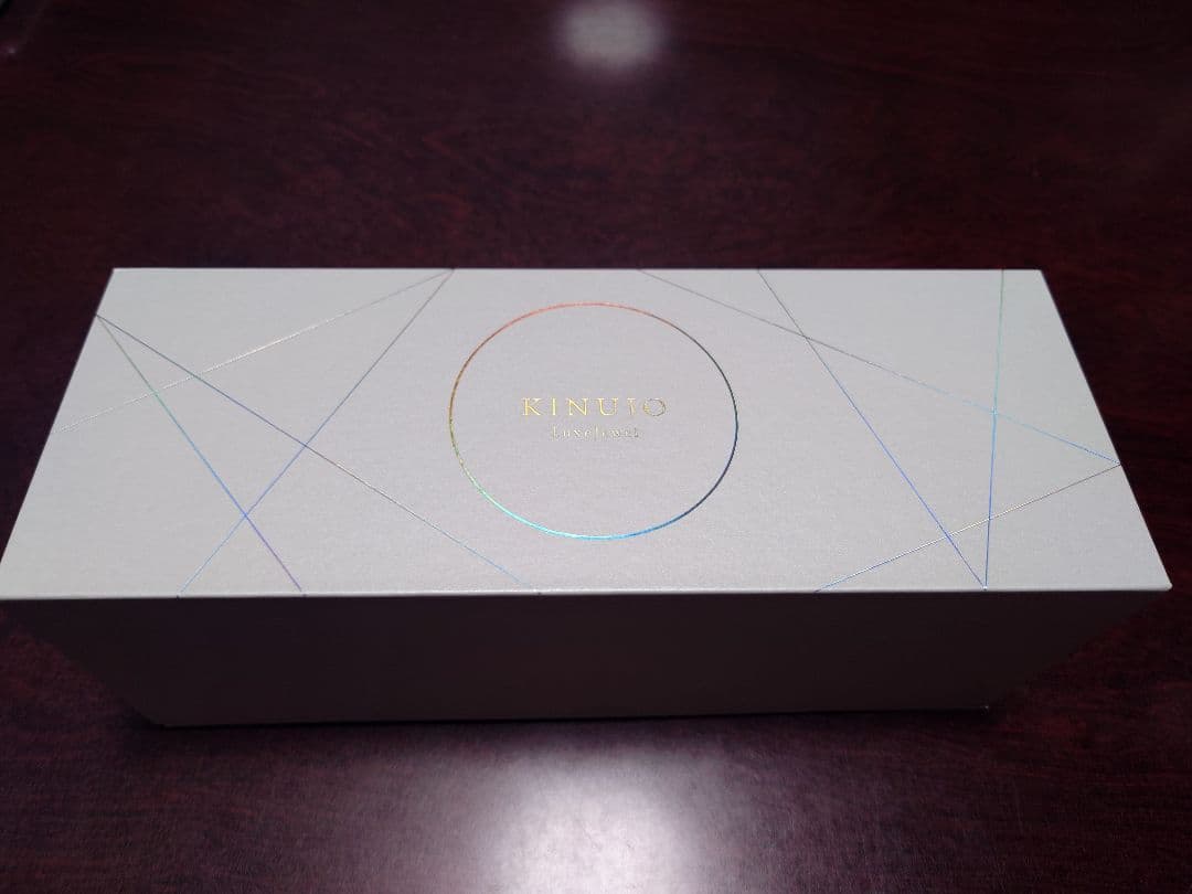 KINUJO　キヌージョ　ラグジュエル コードレスヘアアイロン 【新品☆未使用】