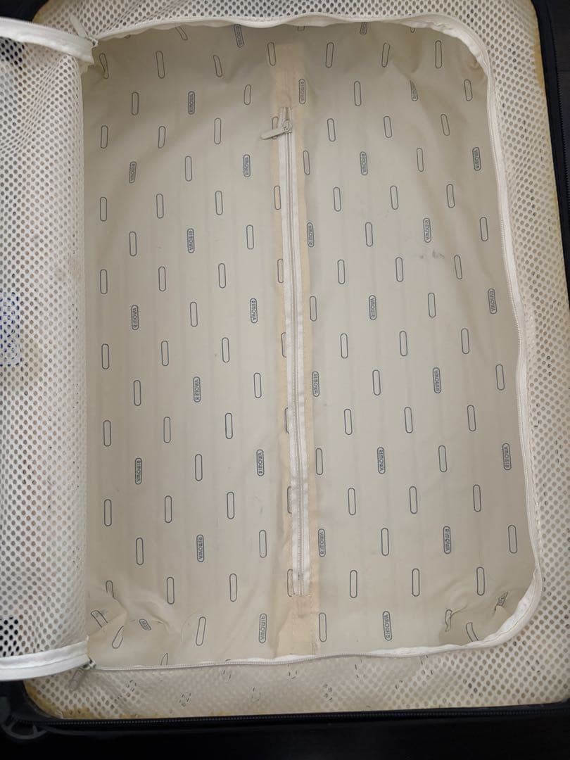 リモワ サルサエアー 4輪 ハワイ限定 ホワイト 機内持ち込み