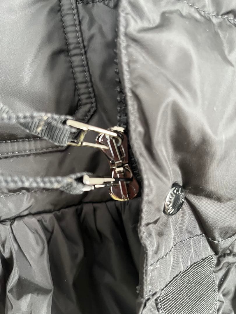 モンクレールフリルダウン【1】Mサイズ