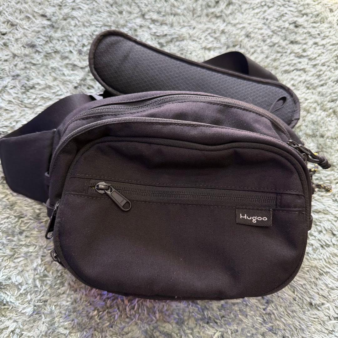 Hugoo ヒップシート ブラック　未使用収納袋付き