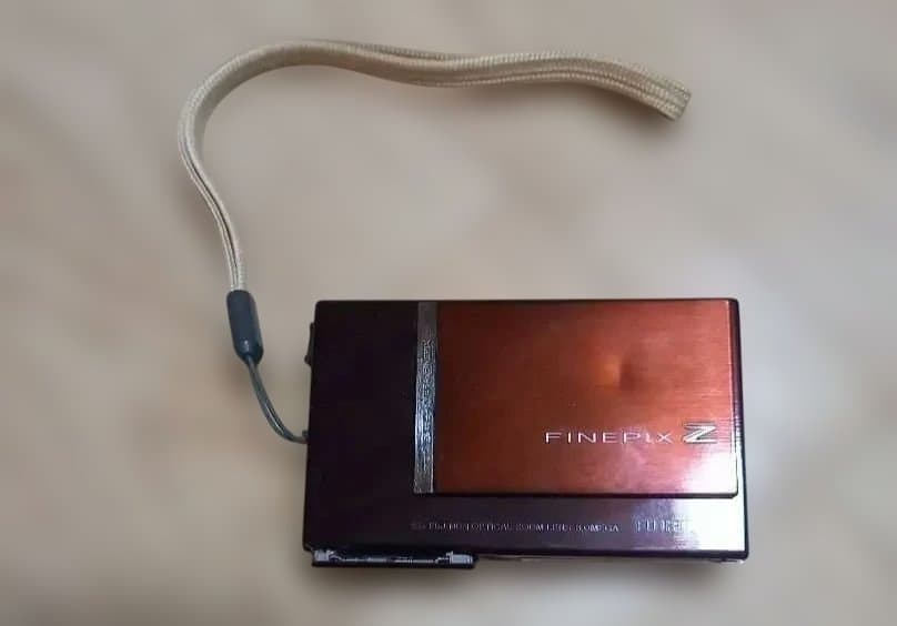 富士フィルム FUJIFILM FinePix Z100fd