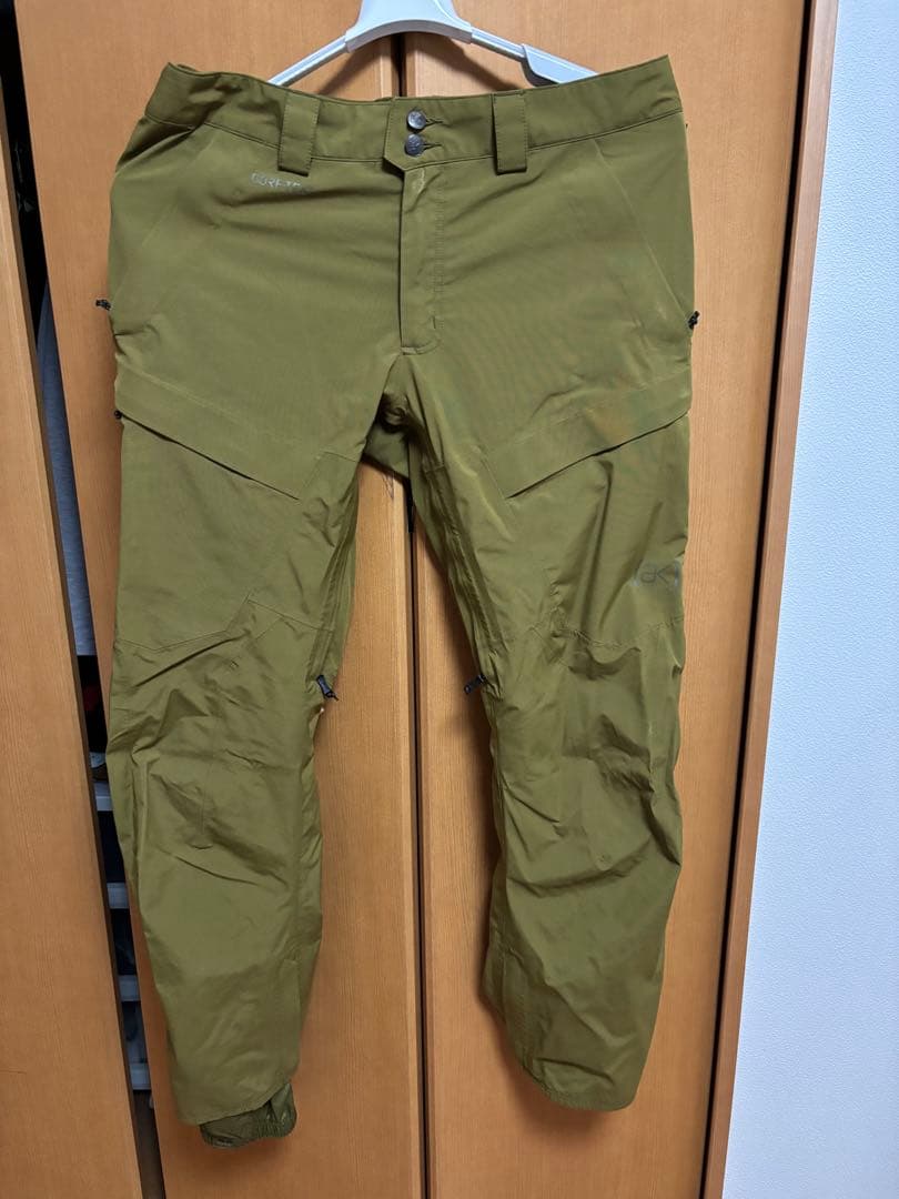 Burton ak cyclic サイクリック　パンツ Lサイズ