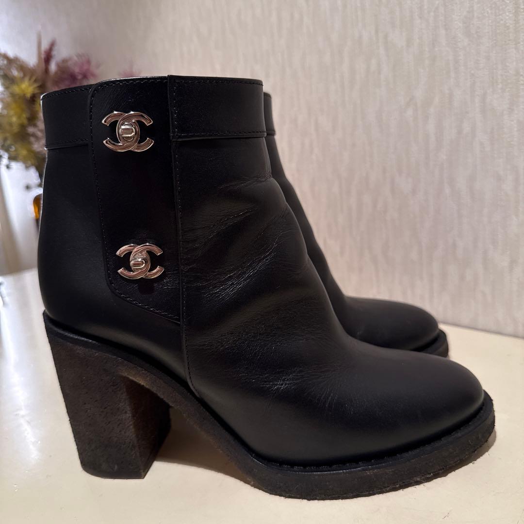 CHANEL ターンロックブーツ　38