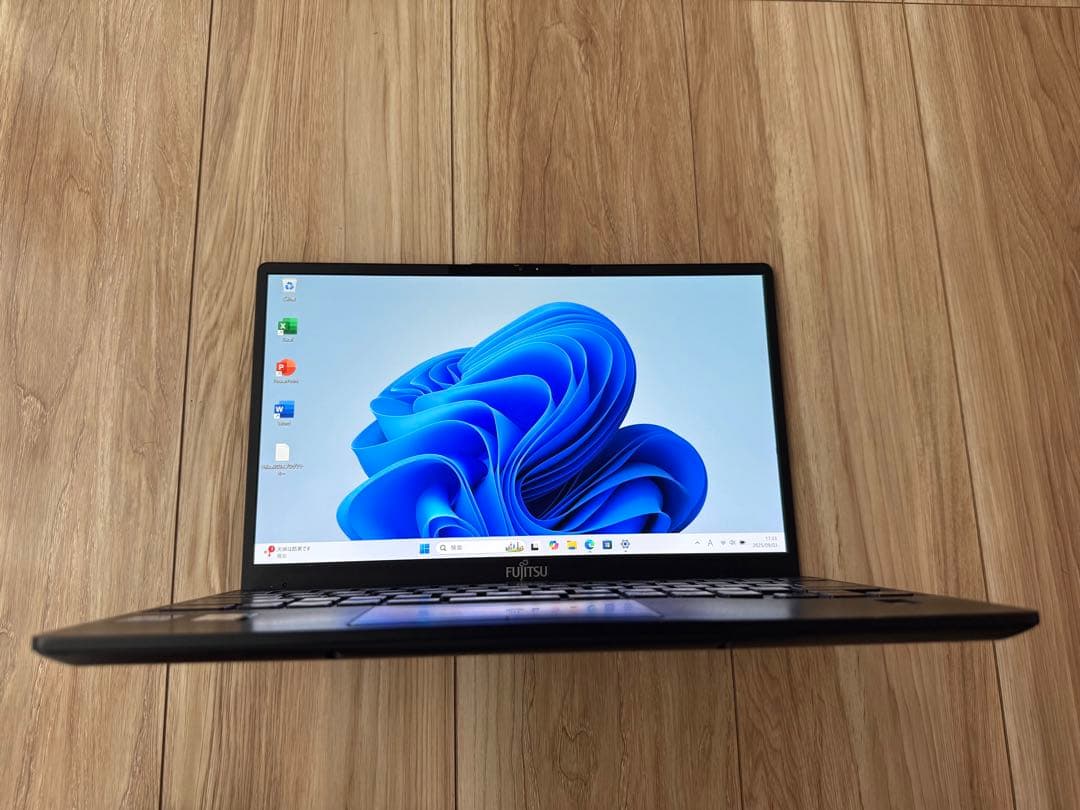 軽量853g第11世代 富士通LIFEBOOK U9311/F 8/256GB