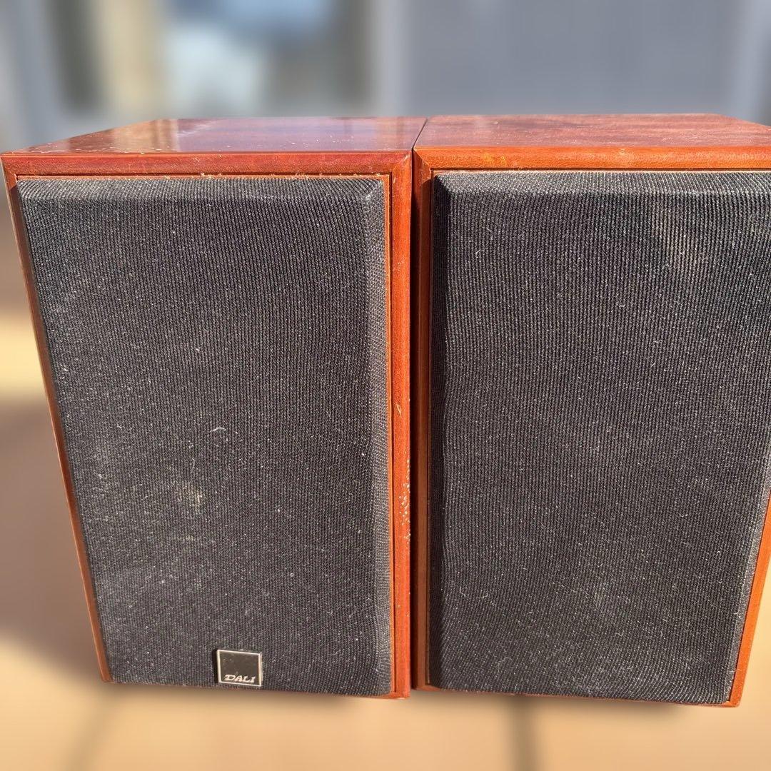 DALI  Menuet II スピーカー