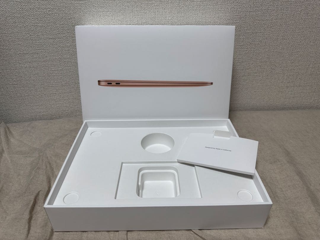 Macbook Air M1/13/US配列/容量256GB/メモリ16GB