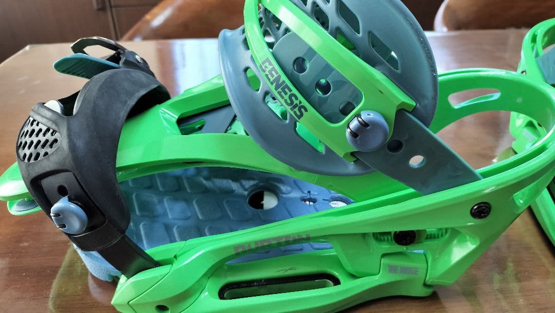 バートン　Burton Genesis EST Mサイズ