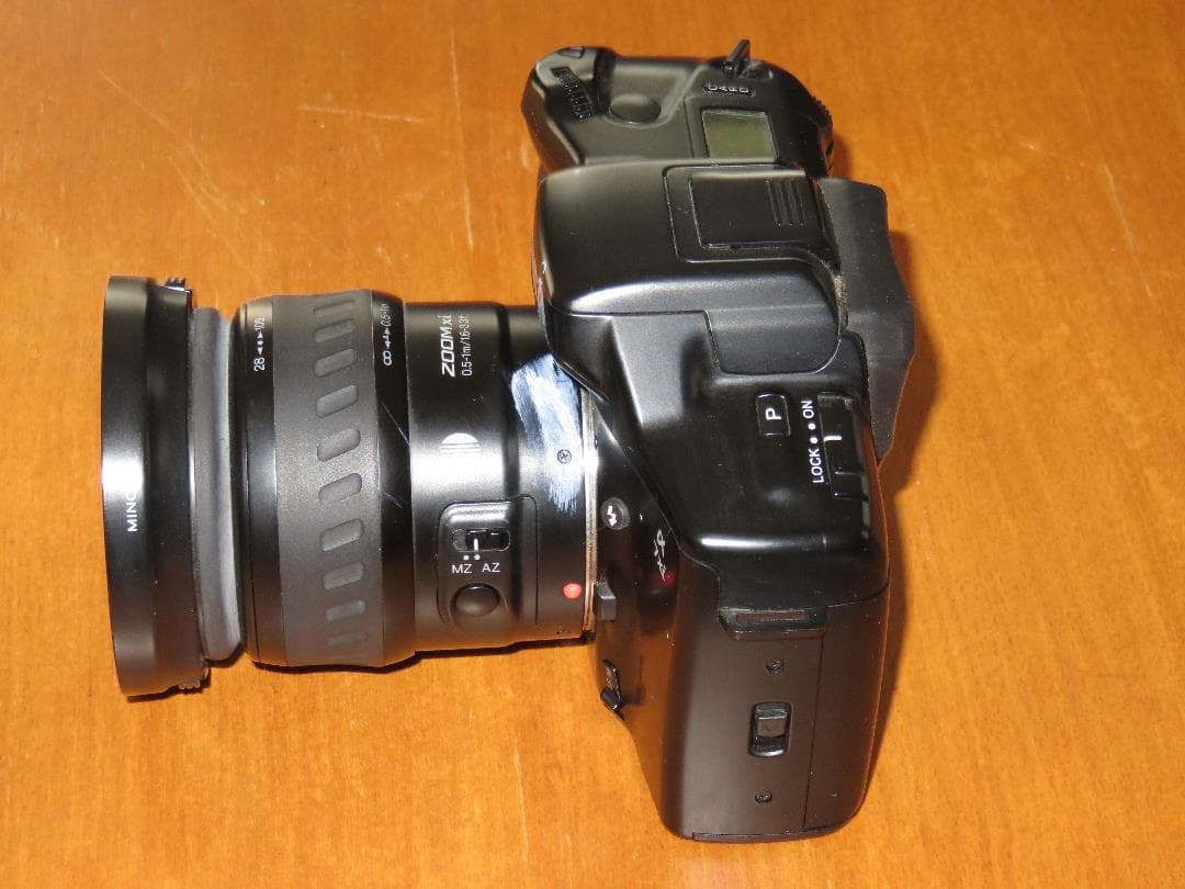 ミノルタ一眼レフ・フィルムカメラ　α-7xi 　バック付き