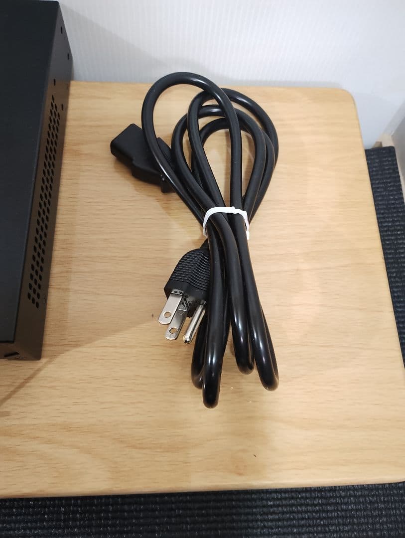 YAMAHA SWX2210-16Gスイッチングハブ　（3